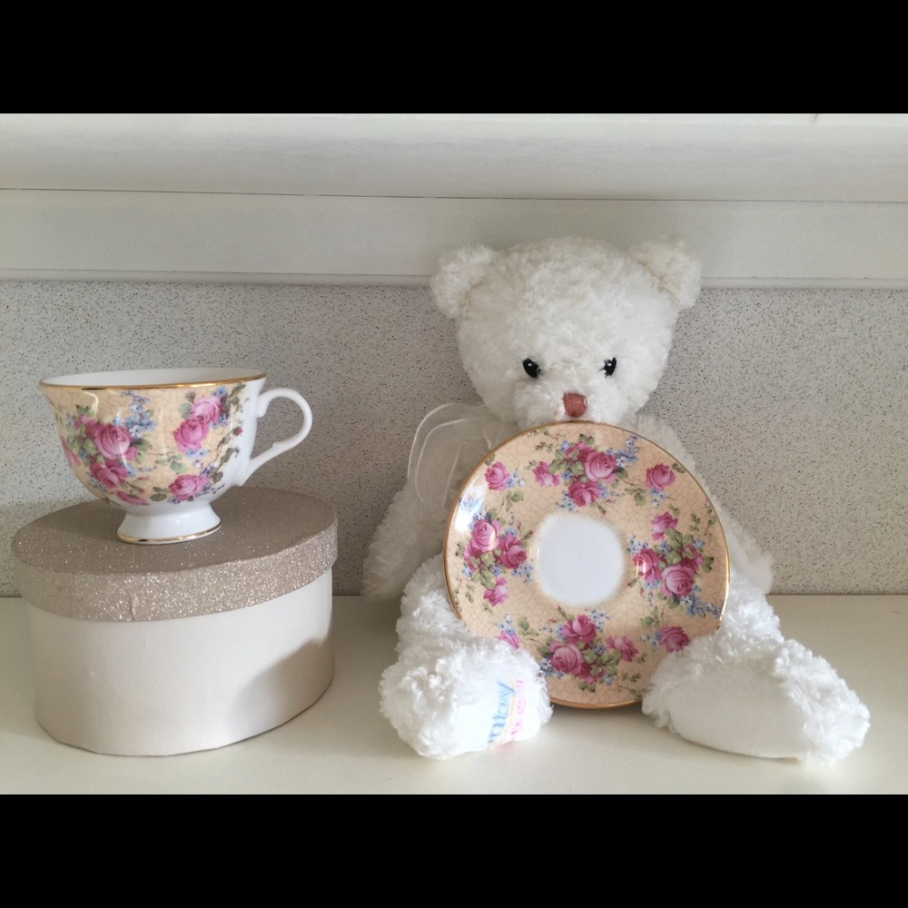 ROYAL GRAFTON by Tams Rose Floral Teacup & Saucer